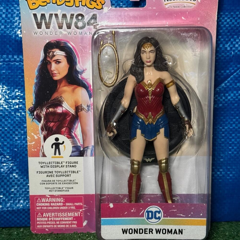 BendyFigs Noble Toys DC WW84 Wonder Woman Figure With Display Stand